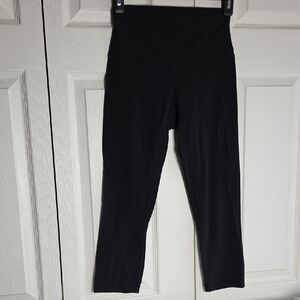 Lululemon Athletica Black Cropped Leggings Size 6